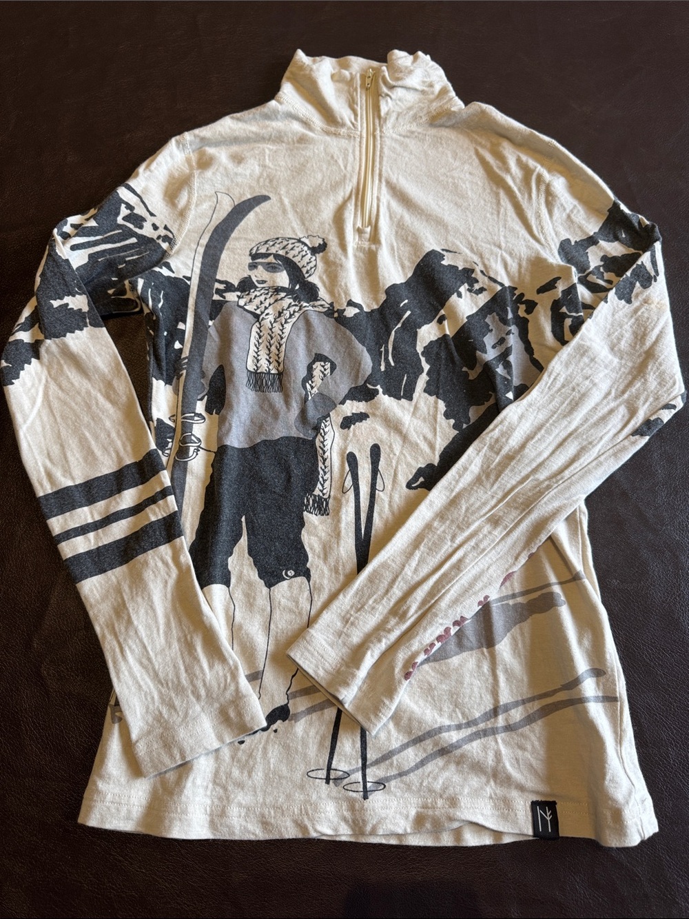 Neve Cream Graphic Zip-Up Women's Sweater - Ski Motif size XS
